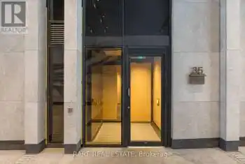 35 Mercer St Unit# 1411, Toronto, Ontario M5V 1H2, 2 Bedrooms Bedrooms, 5 Rooms Rooms,2 BathroomsBathrooms,Condo,Sold,Mercer,C9395880