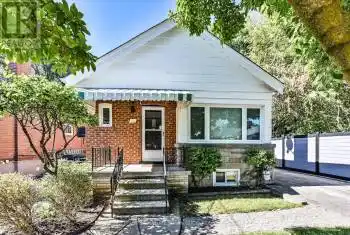 30 Treadway Blvd, Toronto, Ontario M4C 3H5, 2 Bedrooms Bedrooms, 6 Rooms Rooms,1 BathroomBathrooms,All Houses,Rented,Treadway,E9396488