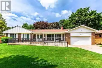 67 Laurentide Dr, Toronto, Ontario M3A 3E1, 2 Bedrooms Bedrooms, 5 Rooms Rooms,4 BathroomsBathrooms,All Houses,Sold,Laurentide,C9398945