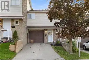 312B BLUEVALE St, Waterloo, Ontario N2J 4G3, 3 Bedrooms Bedrooms, 7 Rooms Rooms,2 BathroomsBathrooms,All Houses,Sold,BLUEVALE,X10404092