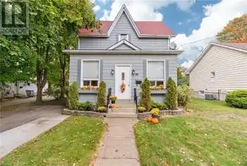 110 QUEBEC St, Goderich, Ontario N7A 2G7, 2 Bedrooms Bedrooms, 7 Rooms Rooms,1 BathroomBathrooms,All Houses,Sold,QUEBEC,X10780668