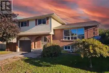 33 BALMORAL Crt, Kingston, Ontario K7M 7T2, 3 Bedrooms Bedrooms, 9 Rooms Rooms,3 BathroomsBathrooms,All Houses,Sold,BALMORAL,X9413256