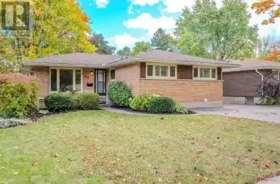 62 Duncairn Avenue Kitchener Ontario N2M4S4