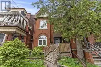 1046 Dovercourt Rd Unit# BDRM 1, Toronto, Ontario M6H 2X8, 1 Bedroom Bedrooms, 3 Rooms Rooms,1 BathroomBathrooms,All Houses,Rented,Dovercourt,W9415493