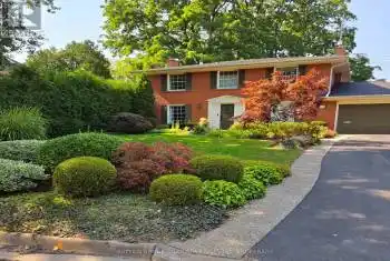 431 Pomona Ave, Burlington, Ontario L7N 1T6, 4 Bedrooms Bedrooms, 10 Rooms Rooms,4 BathroomsBathrooms,All Houses,Sold,Pomona,W9306281