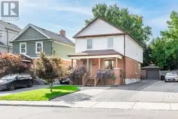 40 Grattan St, Toronto, Ontario M9N 3J5, 3 Bedrooms Bedrooms, 7 Rooms Rooms,2 BathroomsBathrooms,All Houses,Sold,Grattan,W9395216