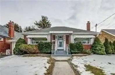 889 Royal York Road Toronto (Stonegate-Queensway) Ontario M8Y2V5