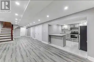3286 Lawrence Avenue Unit# Bsmt Toronto (Woburn) Ontario M1H1A6