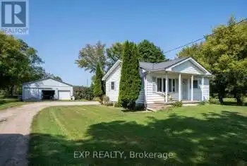 4301 Nauvoo Rd, Brooke-Alvinston, Ontario N0M 2S0, 2 Bedrooms Bedrooms, 2 Rooms Rooms,2 BathroomsBathrooms,All Houses,Sold,Nauvoo,X9419003