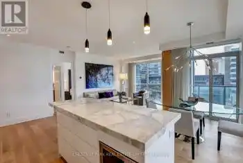 70 Roehampton Ave Unit# 620, Toronto, Ontario M4P 1R2, 2 Bedrooms Bedrooms, 5 Rooms Rooms,2 BathroomsBathrooms,Condo,Sold,Roehampton,C9418879
