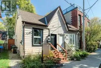 17 Blackburn St, Toronto, Ontario M4M 2B3, 1 Bedroom Bedrooms, 4 Rooms Rooms,1 BathroomBathrooms,All Houses,Sold,Blackburn,E9461806