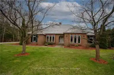 104 Oliphant Way South Bruce Peninsula Ontario N0H 2T0