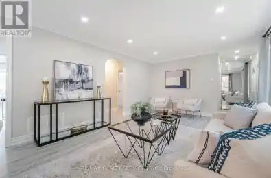 19 Horton Boulevard Toronto (Eglinton East) Ontario M1J1K7