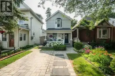 146 Pickering Street Toronto (East End-Danforth) Ontario M4E3J7