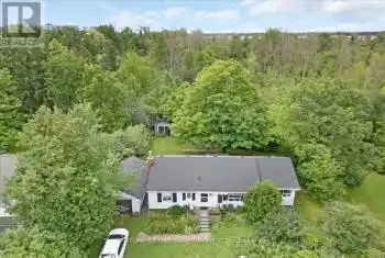551 EVANS Rd, Hamilton, Ontario L8B 0G7, 3 Bedrooms Bedrooms, 7 Rooms Rooms,2 BathroomsBathrooms,All Houses,Sold,EVANS,X9050923