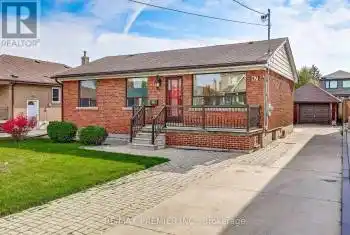 47 Plewes Rd, Toronto, Ontario M3K 1K6, 3 Bedrooms Bedrooms, 6 Rooms Rooms,2 BathroomsBathrooms,All Houses,Sold,Plewes,W9509691