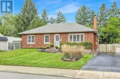 2061 Edinburgh Drive Burlington (Brant) Ontario L7R2C8