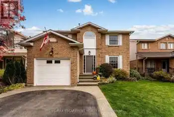 8 Karsh Cres, Hamilton, Ontario L8B 0E2, 3 Bedrooms Bedrooms, 10 Rooms Rooms,3 BathroomsBathrooms,All Houses,Sold,Karsh,X9509528