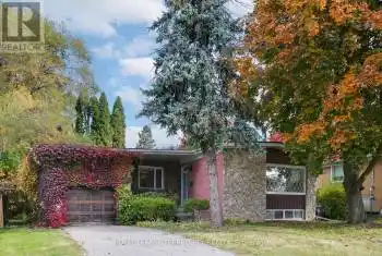 16 Florida Cres, Toronto, Ontario M9M 1P5, 3 Bedrooms Bedrooms, 8 Rooms Rooms,2 BathroomsBathrooms,All Houses,Sold,Florida,W9510635