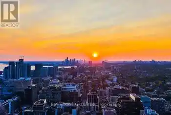 101 Peter St Unit# 4009, Toronto, Ontario M5V 0G6, 2 Bedrooms Bedrooms, 5 Rooms Rooms,2 BathroomsBathrooms,Condo,Sold,Peter,C9511109