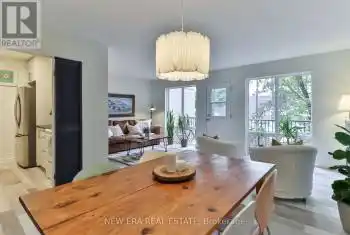 17 Four Winds Dr Unit# 9, Toronto, Ontario M3J 1K7, 4 Bedrooms Bedrooms, 5 Rooms Rooms,3 BathroomsBathrooms,All Houses,Sold,Four Winds,W9511601