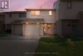 1552 Lancaster Dr Unit# 58, Oakville, Ontario L6H 2Z4, 3 Bedrooms Bedrooms, 7 Rooms Rooms,3 BathroomsBathrooms,All Houses,Sold,Lancaster,W9511914
