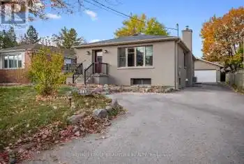 212 Cocksfield Ave, Toronto, Ontario M3H 3T7, 2 Bedrooms Bedrooms, 7 Rooms Rooms,2 BathroomsBathrooms,All Houses,Sold,Cocksfield,C9727746