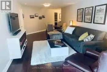 33 University Ave Unit# 2009, Toronto, Ontario M5J 2S7, 1 Bedroom Bedrooms, 6 Rooms Rooms,2 BathroomsBathrooms,Condo,Rented,University,C9734404