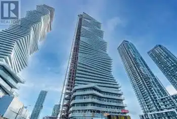 3900 Confederation Pkwy Unit# 1212, Mississauga, Ontario L5B 0M3, 1 Bedroom Bedrooms, 4 Rooms Rooms,1 BathroomBathrooms,Condo,Rented,Confederation,W9768294