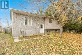46 Centennial Ave, Springwater, Ontario L0L 1P0, 3 Bedrooms Bedrooms, 6 Rooms Rooms,1 BathroomBathrooms,All Houses,Sold,Centennial,S9769869