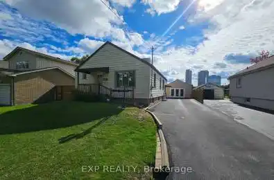 17 Collingwood St Toronto Ontario M1S 1A7