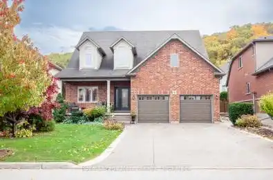 16 Manor Cres Grimsby Ontario L3M 5J9