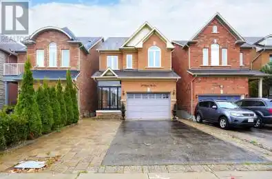 341 Bathurst Glen Drive Vaughan (Patterson) Ontario L4J9A3
