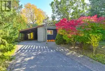 9 Overton Pl, Toronto, Ontario M3B 1H1, 3 Bedrooms Bedrooms, 11 Rooms Rooms,4 BathroomsBathrooms,All Houses,Sold,Overton,C9791303