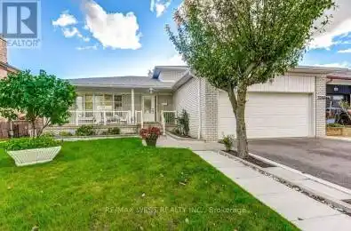 3268 Marlene Court Mississauga (Applewood) Ontario L4X2N5