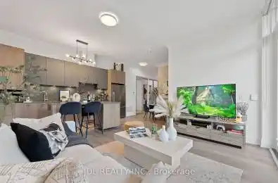 38 Water Walk Drive Unit# 102 Markham (Unionville) Ontario L3R6M8