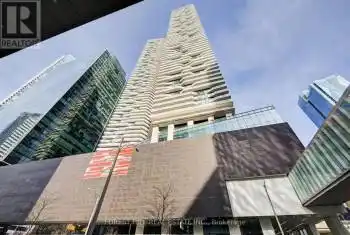 88 HARBOUR St Unit# 1004, Toronto, Ontario N5J 1B7, 2 Bedrooms Bedrooms, 5 Rooms Rooms,2 BathroomsBathrooms,Condo,Rented,HARBOUR,C10321540