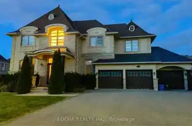 45 Carisbrooke Circ Aurora Ontario L4G 0K4