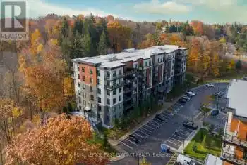 304 Essa Rd Unit# 208, Barrie, Ontario L9J 0H4, 1 Bedroom Bedrooms, 5 Rooms Rooms,1 BathroomBathrooms,Condo,Sold,Essa,S10405372
