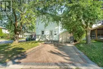 1 Garrison Sq, Brampton, Ontario L6S 2H3, 3 Bedrooms Bedrooms, 6 Rooms Rooms,2 BathroomsBathrooms,All Houses,Sold,Garrison,W10406971