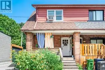 45 Manning Ave, Toronto, Ontario M6J 2K3, 3 Bedrooms Bedrooms, 7 Rooms Rooms,1 BathroomBathrooms,All Houses,Sold,Manning,C10406996