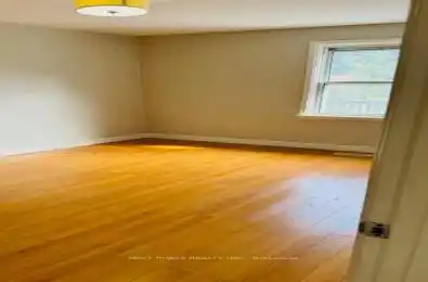 17 Rothsay Ave Toronto Ontario M8Z 4L9