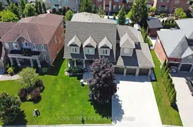 100 Woodland Hills Boulevard Aurora (Hills of St Andrew) Ontario L4G7T