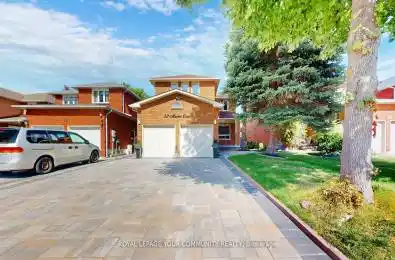 32 Muster Court Markham (Buttonville) Ontario L3R9G4