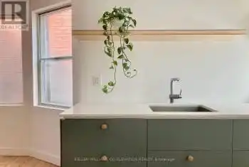 773 Lansdowne Ave Unit# Upper, Toronto, Ontario M6H 3Z1, 2 Bedrooms Bedrooms, 5 Rooms Rooms,1 BathroomBathrooms,All Houses,Rented,Lansdowne,W10410149