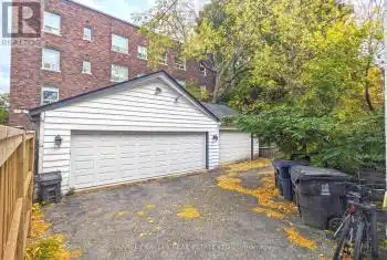 9 Highbourne Rd Unit# Upper, Toronto, Ontario M5P 2J1, 3 Bedrooms Bedrooms, 7 Rooms Rooms,3 BathroomsBathrooms,All Houses,Rented,Highbourne,C10410132