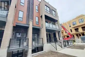 15 Lytham Green Circ Unit# 3, Newmarket, Ontario L3Y 0H3, 3 Bedrooms Bedrooms, 8 Rooms Rooms,3 BathroomsBathrooms,All Houses,Rented,Lytham Green,N10411375
