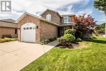 2 AQUASANTA Cres, Hamilton, Ontario L9B 2K8, 3 Bedrooms Bedrooms, 6 Rooms Rooms,4 BathroomsBathrooms,All Houses,Sold,AQUASANTA,X10411488