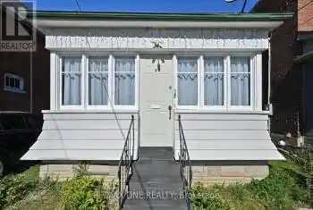 32 Durham St, Kawartha Lakes, Ontario K9V 2P5, 2 Bedrooms Bedrooms, 6 Rooms Rooms,1 BathroomBathrooms,All Houses,Sold,Durham,X10411735