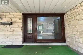 95 Hillside Dr, Brampton, Ontario L6S 1A7, 4 Bedrooms Bedrooms, 7 Rooms Rooms,2 BathroomsBathrooms,All Houses,Rented,Hillside,W10411317